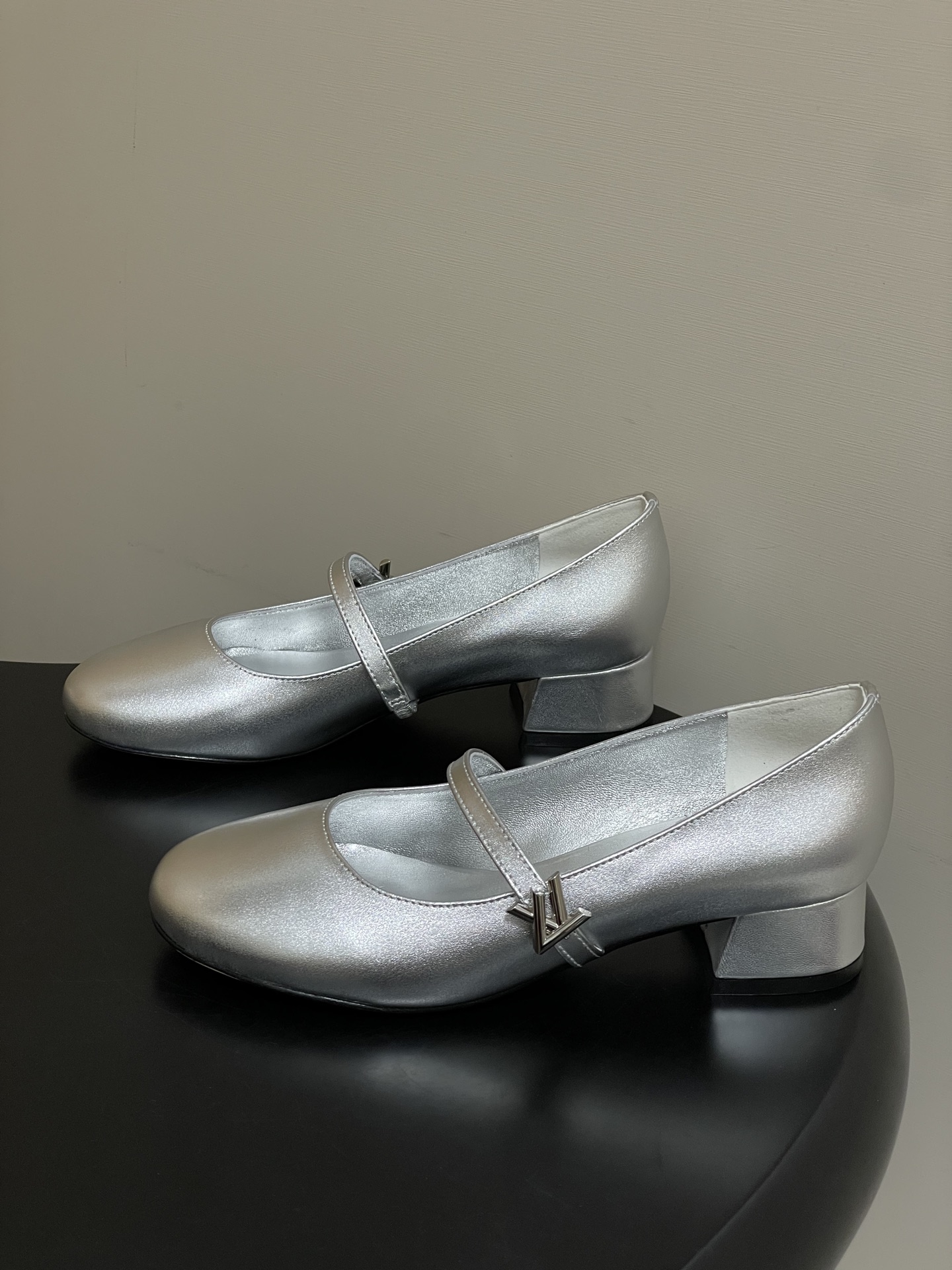 Women's high heels